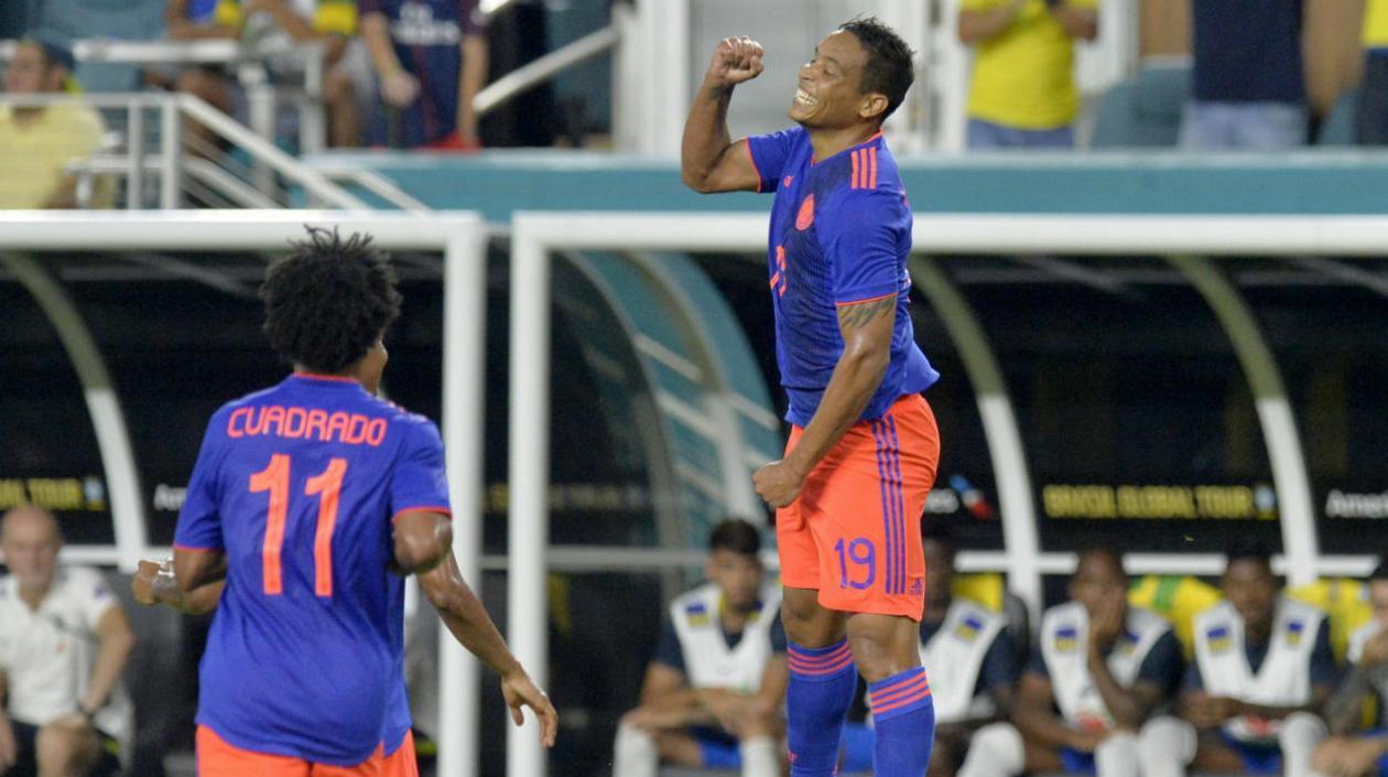 Luis Fernando Muriel celebra tras su segundo gol a Brasil. 