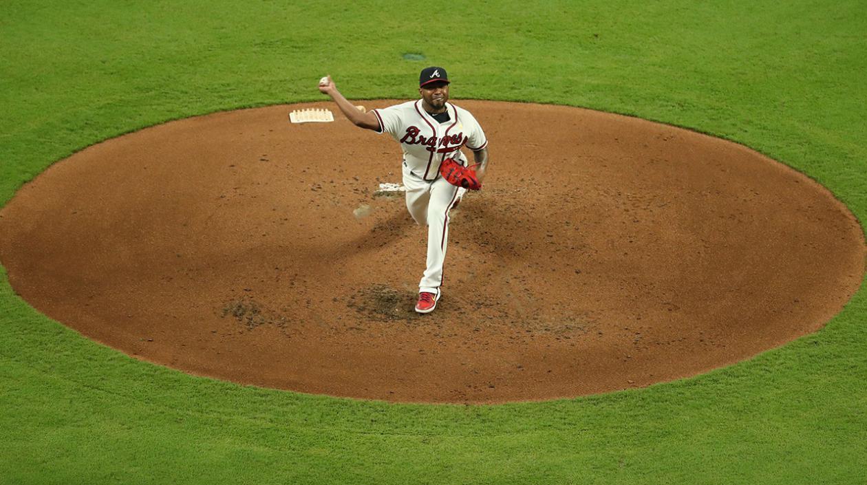 Julio Teherán, lanzador de los Bravos. 