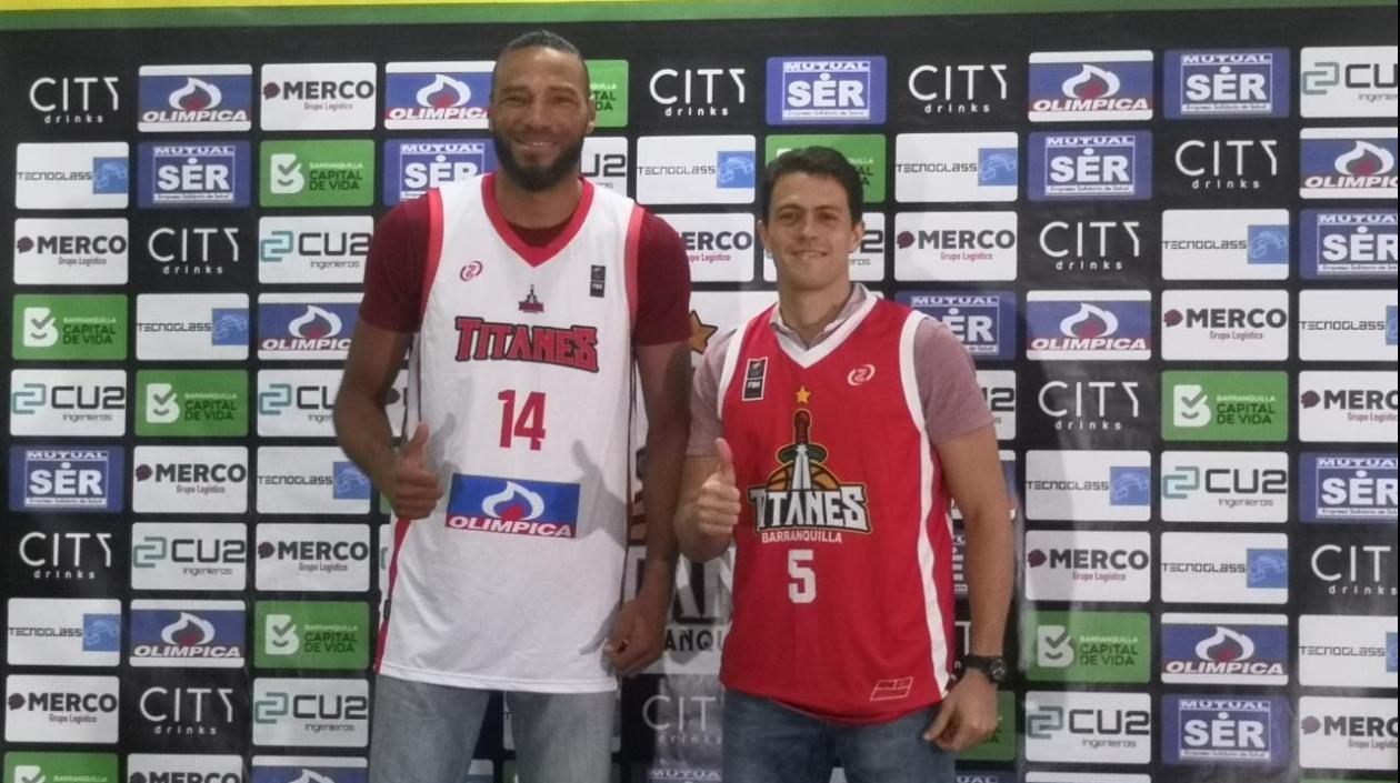 John 'Chiquillo' Hernández y Gianluca Bacchi.