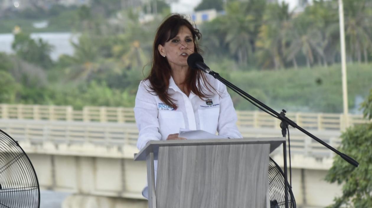  Rosa Cotes, gobernadora del Magdalena,