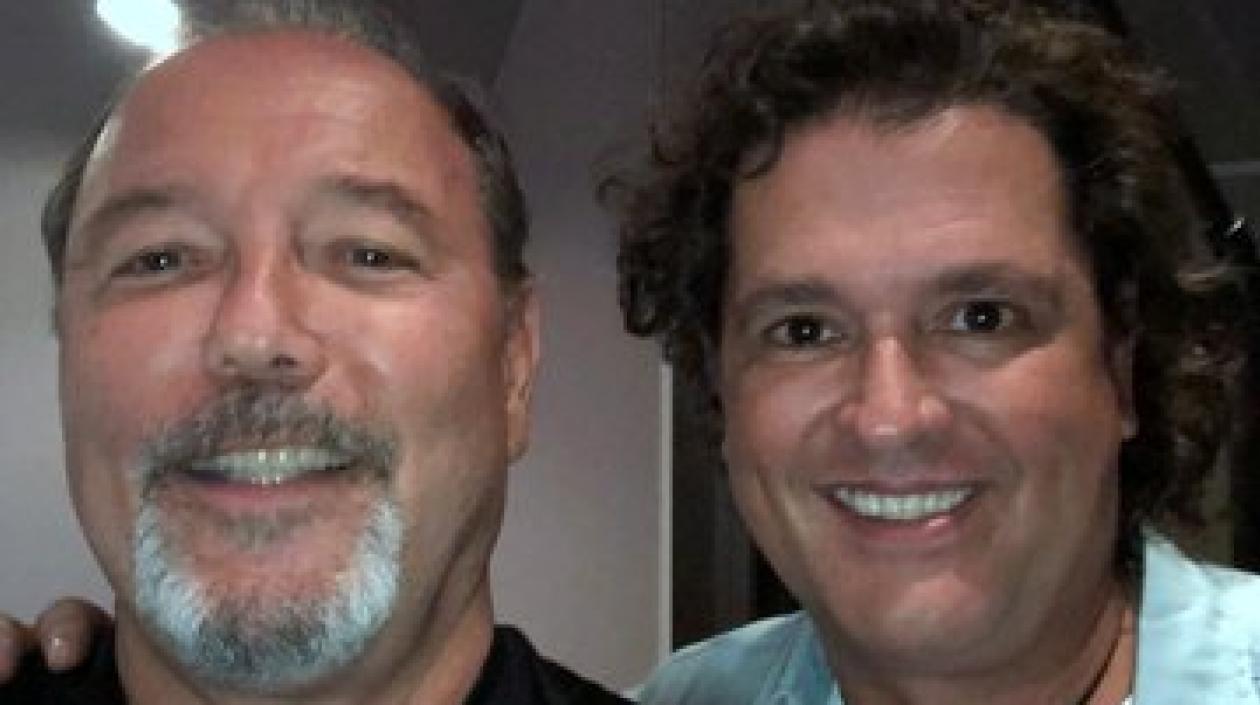 Los artistas Rubén Blades y Carlos Vives.