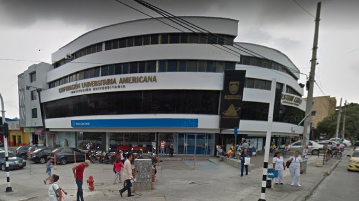Fachada de la Corporación Universitaria Americana.