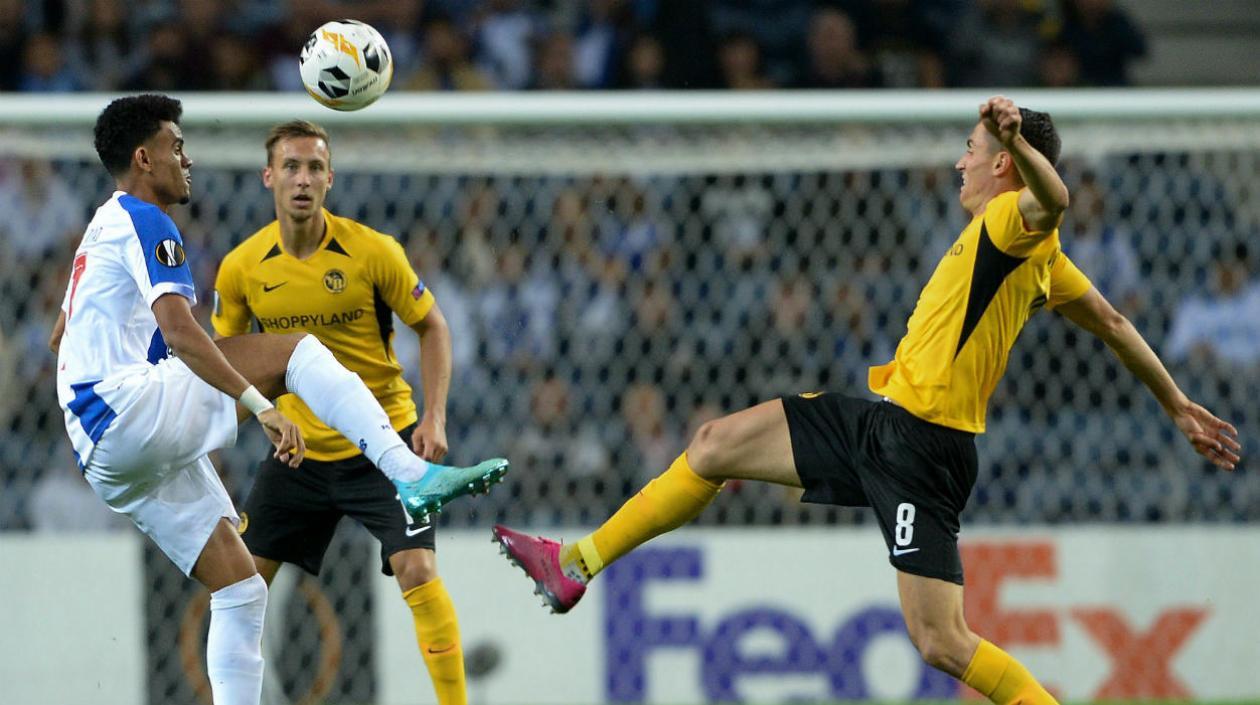 Luis Díaz en acción del partido. 