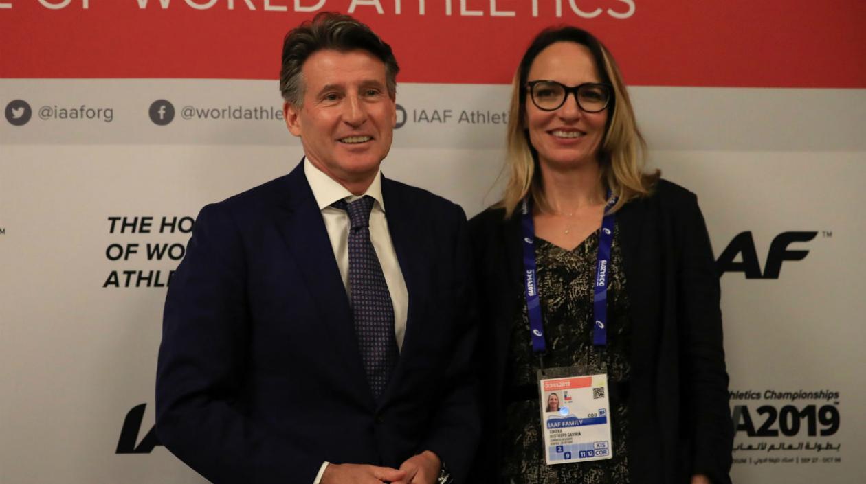 Ssbastian Coe, presidente de la IAAF, y Ximena Restrepo, vicepresidenta de la institución. 