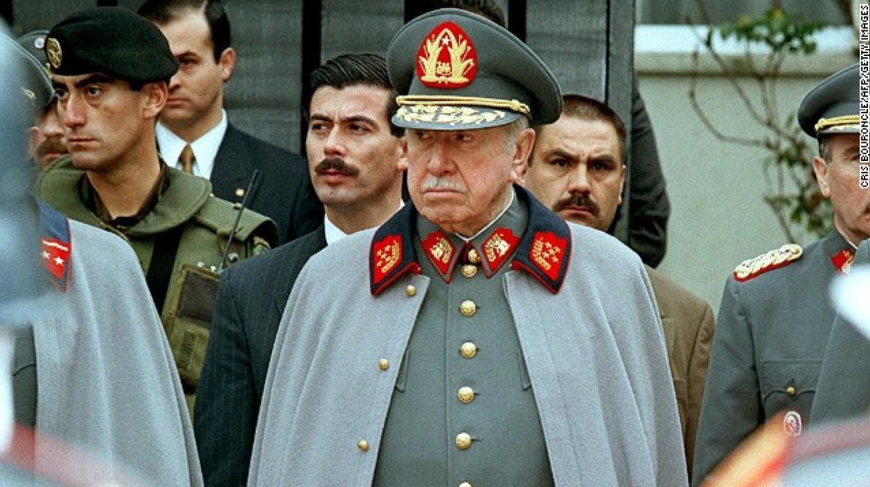 Augusto Pinochet.