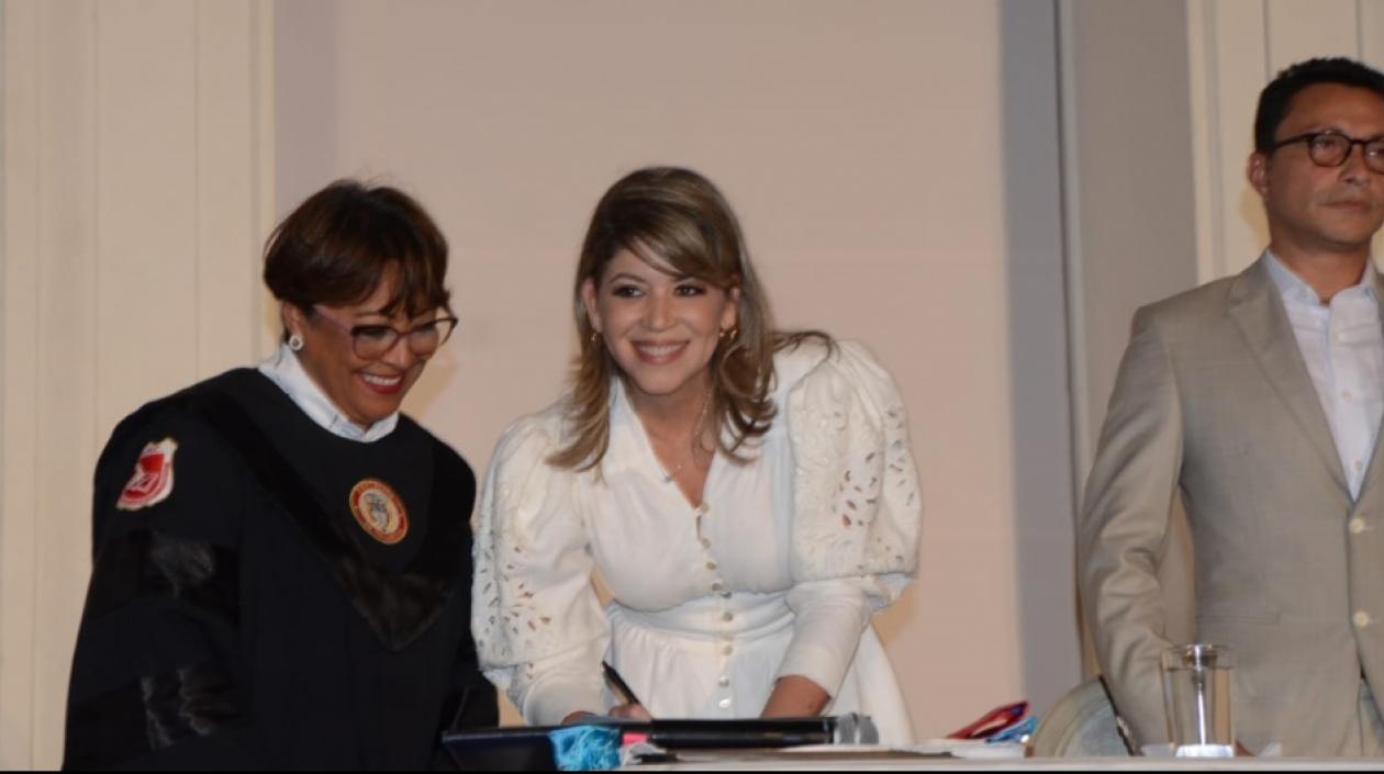 Virna Johnson se posesionó en la noche de este miércoles primero de enero.