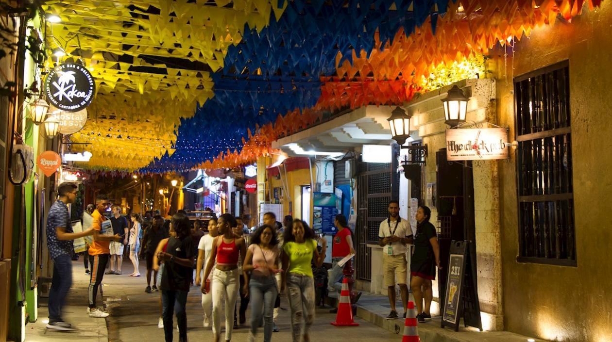 Una de las pintorescas calles del histórico barrio Getsemaní,