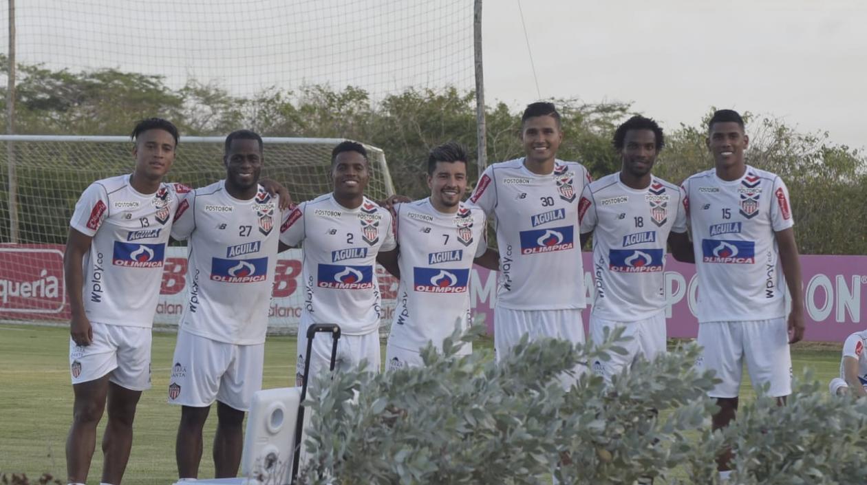 Los nuevos refuerzos durante el entrenamiento.