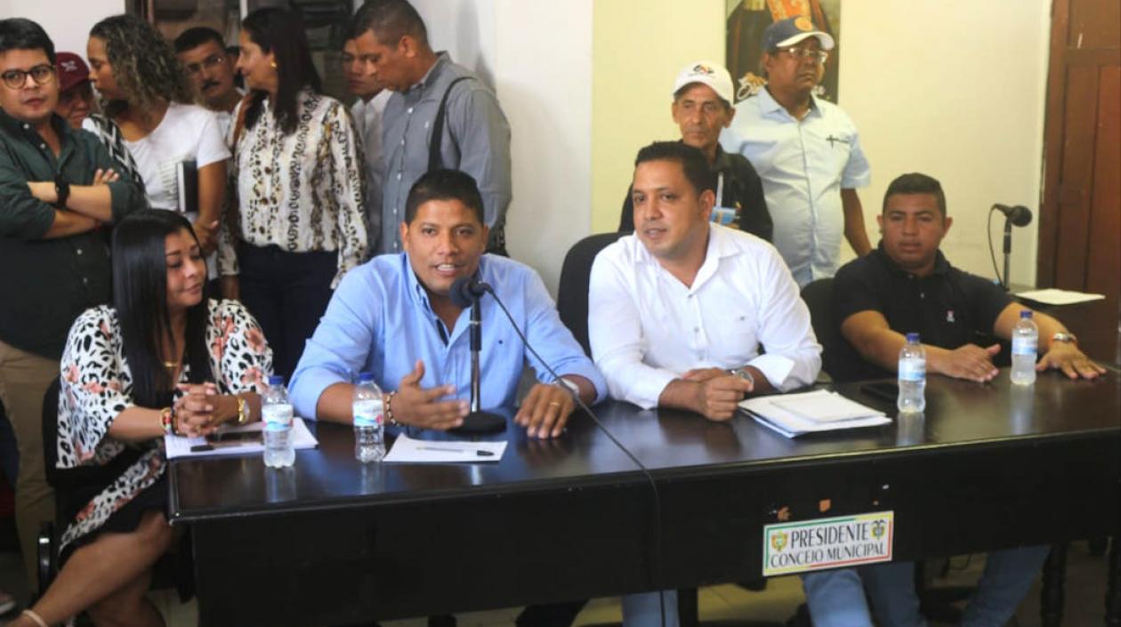 El Alcalde Rumenigge Monsalve instalando las sesiones del Concejo.