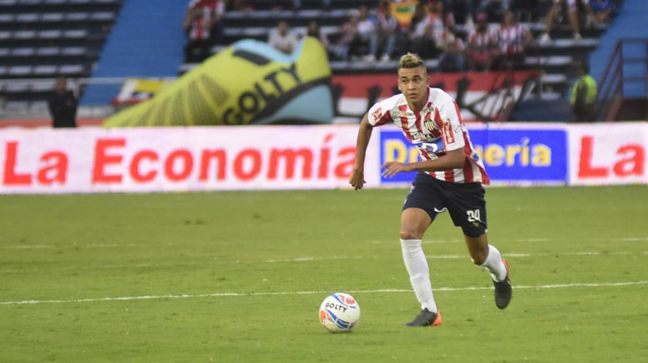 El volante Víctor Cantillo.