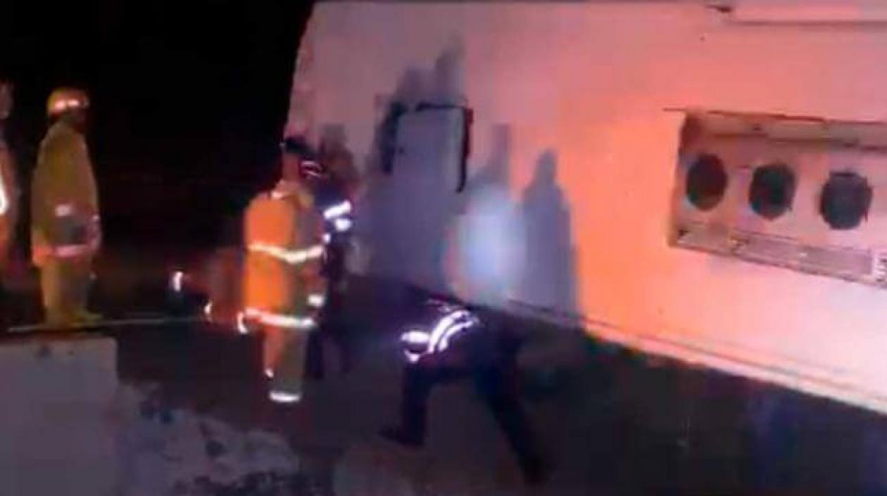 Así quedó el bus tras el accidente.