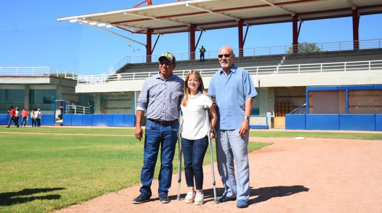 La Gobernadora Elsa Noguera y el director de Indeportes, Armando Segovia.