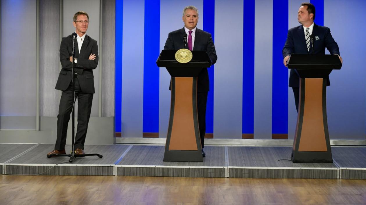 Emilio Archila, Presidente Iván Duque y Carlos Ruiz.