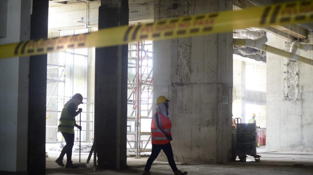 Imagen de las obras en el aeropuerto Ernesto Cortissoz.