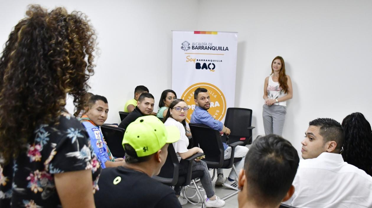 Encuentro de jóvenes con la primera dama, Silvana Puello.