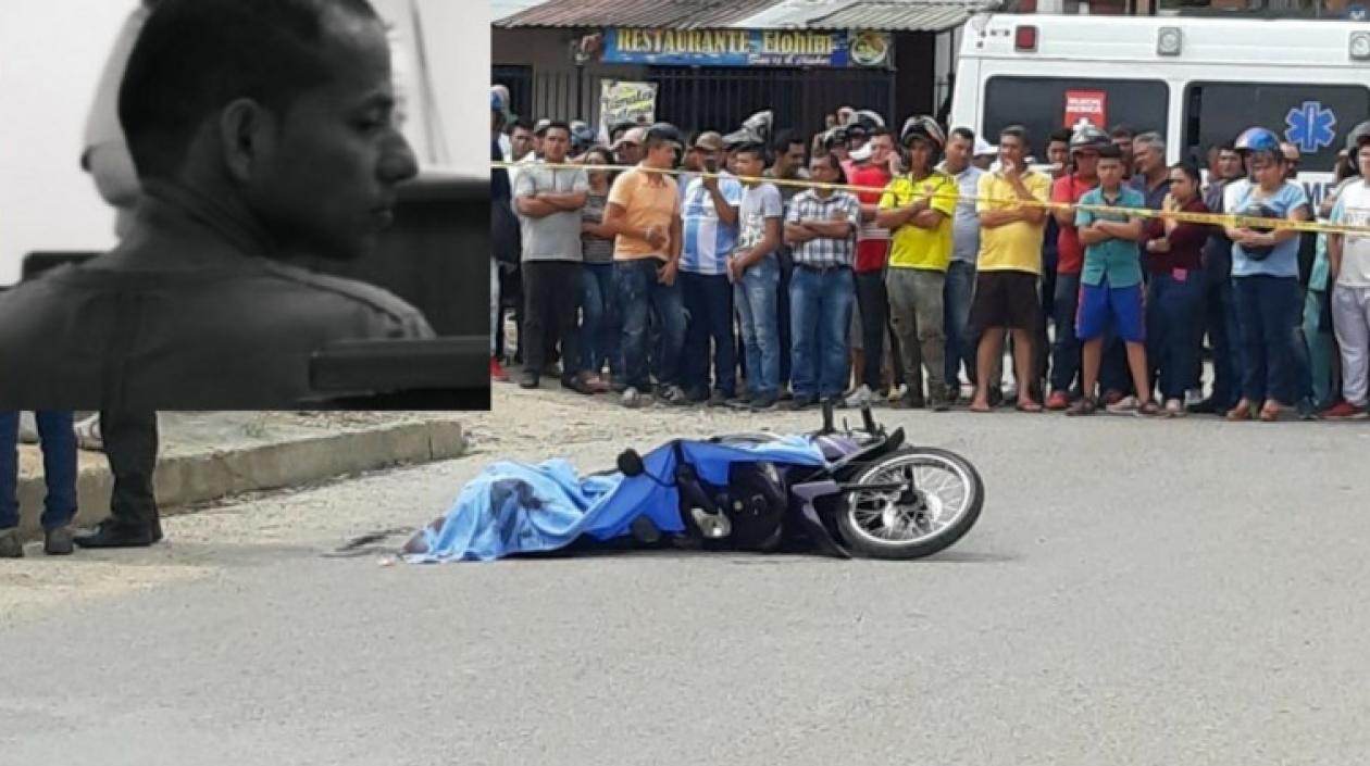 El cuerpo de Jhon Fredy Vargas Rojas tendido en el suelo.