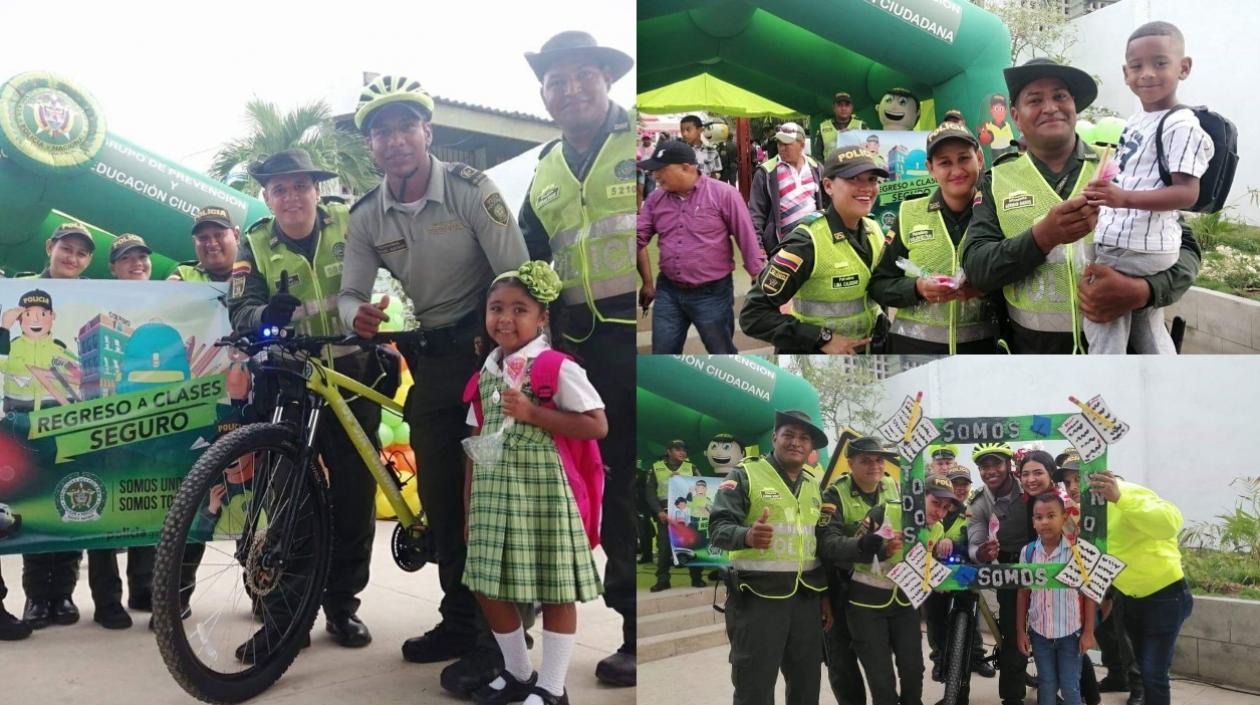 Policía en los colegios de los municipios del Atlántico.