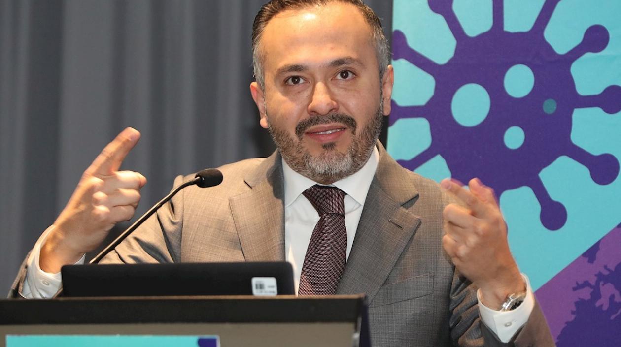 Jerónimo Rodríguez Cid, especialista en Medicina Interna.