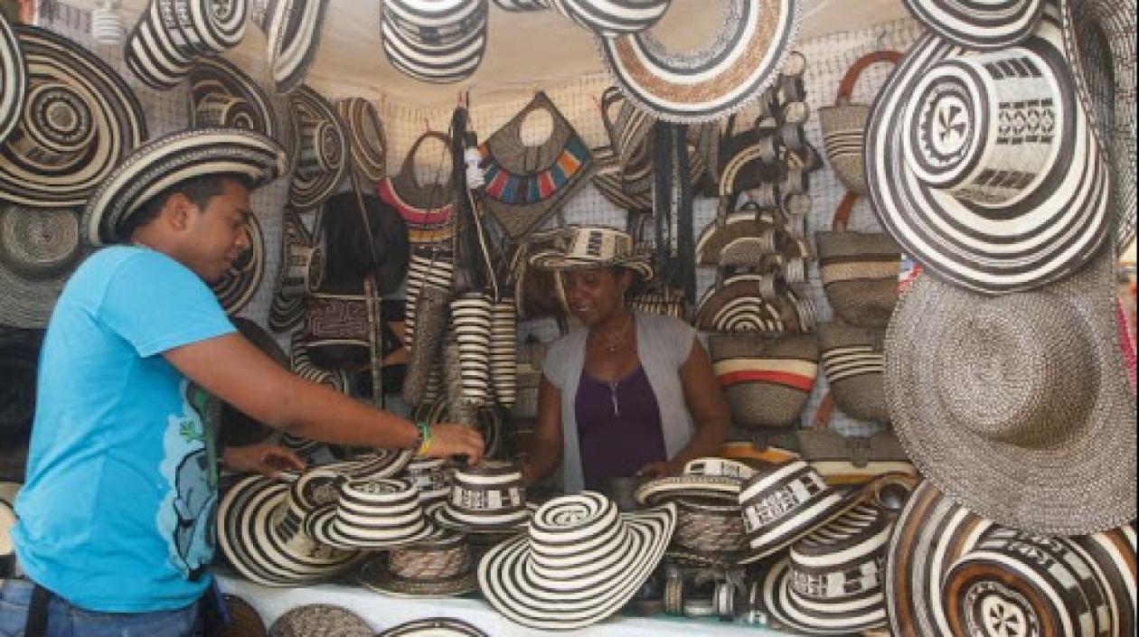 Exhibición de sombreros vueltiaos.