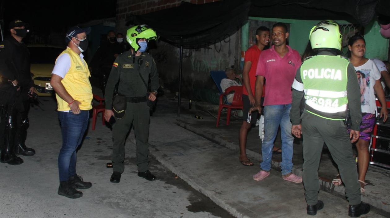 Caravanas de la seguridad en recorridos por barrios de Barranquilla.
