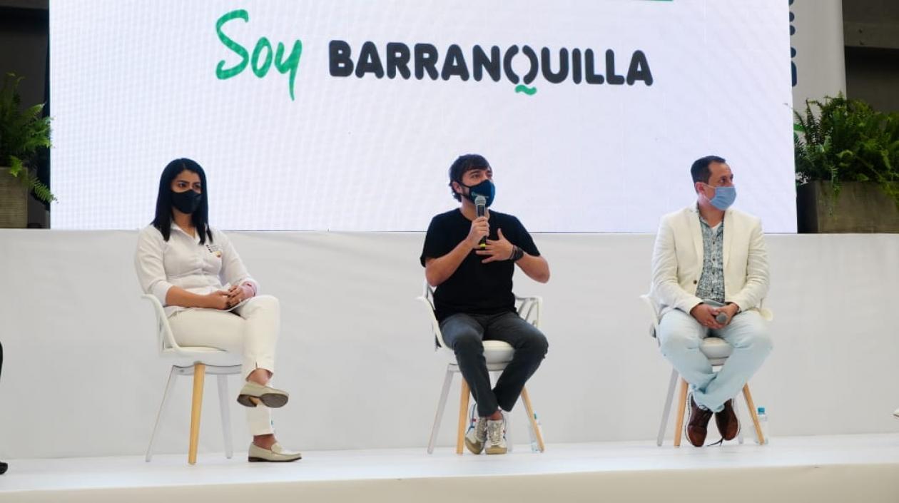 Martha Ospina, directora de INS; Jaime Pumarejo, Alcalde, y Julián Fernández, director de Epidemiología.