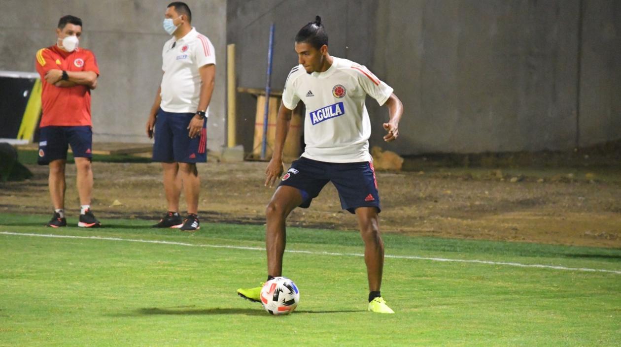 Gabriel Fuentes en la concentración de Colombia. 