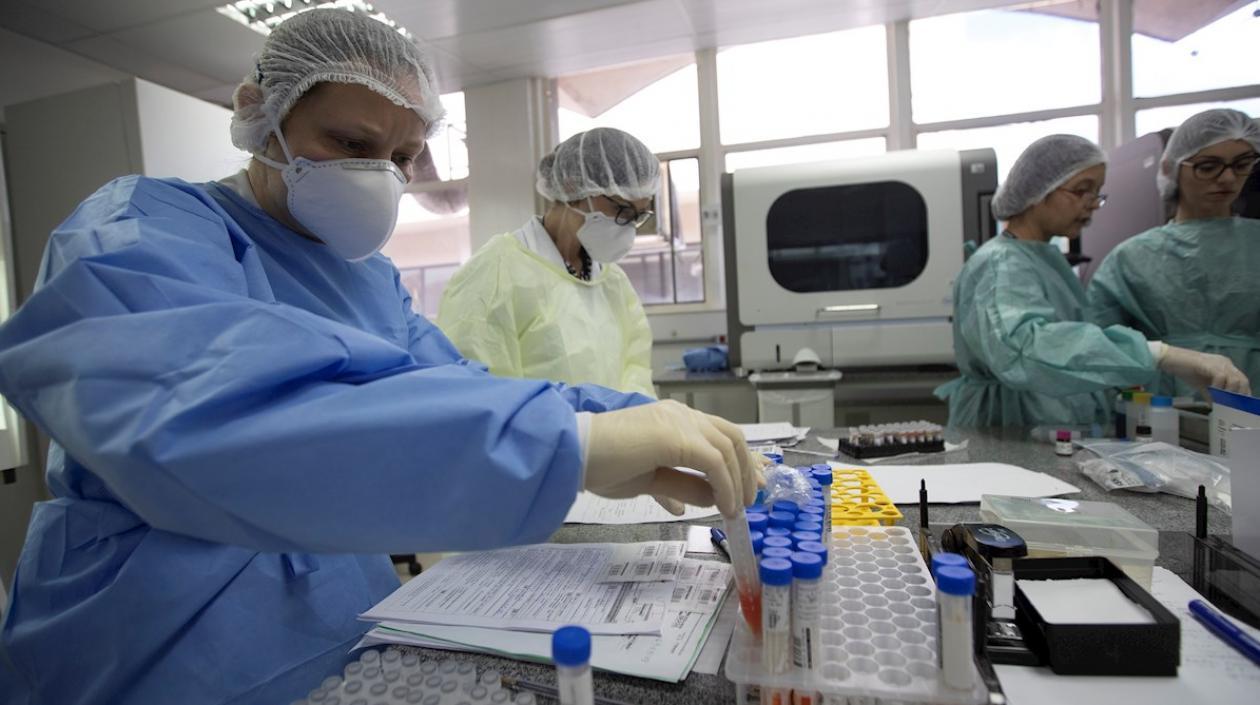 Las gráficas muestran una estabilización en los nuevos casos en el continente americano.