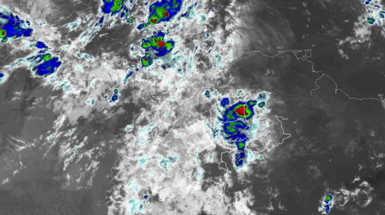Todo el territorio nacional se encuentra este jueves con abundante nubosidad. 