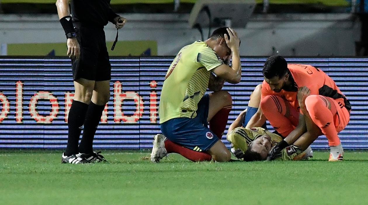Santiago Arias, jugador de Colombia. 