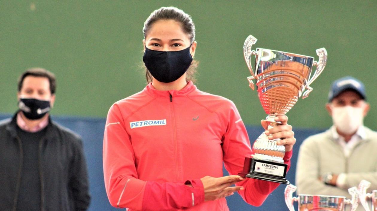 María Fernanda Herazo, tenista barranquillera. 