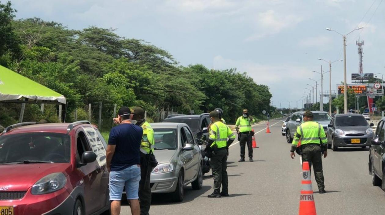 Operativos de control en la Vía al Mar durante el fin de semana.