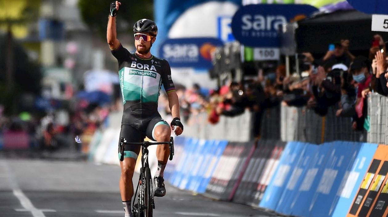 Peter Sagan celebra su triunfo. 