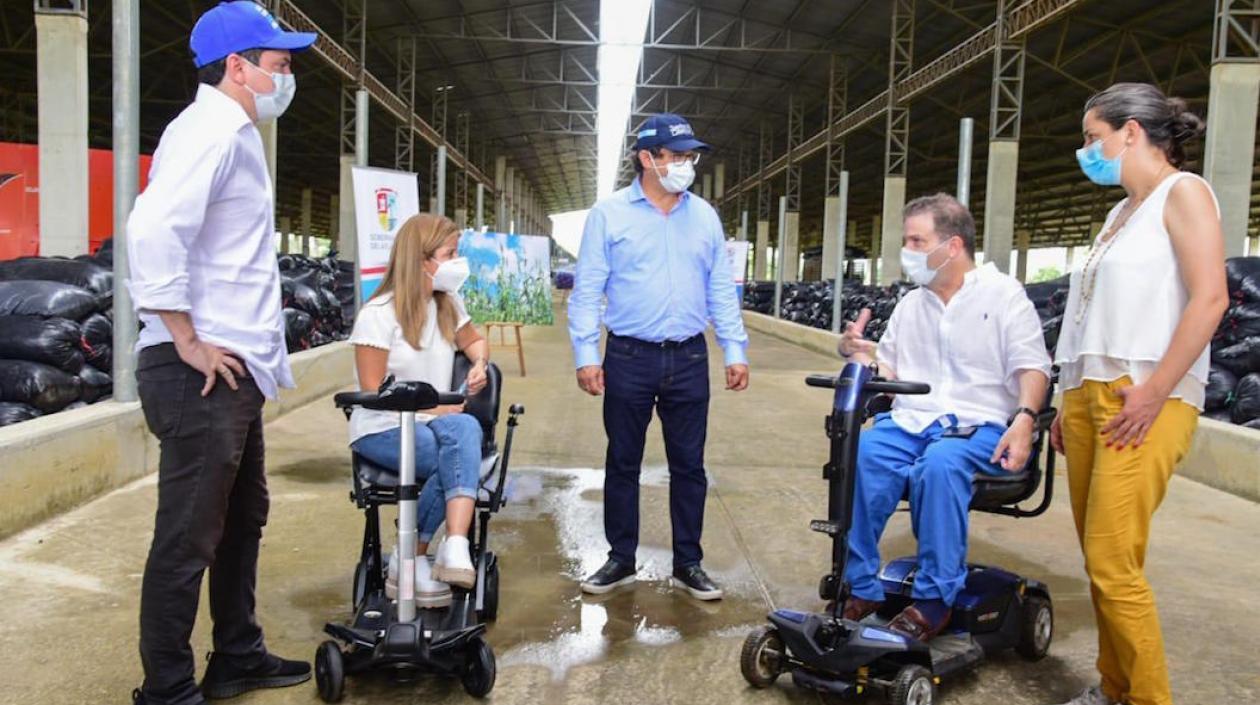 Visita al nuevo centro de almacenamiento.