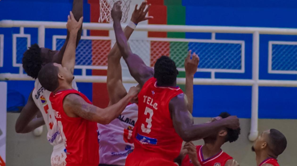 Juan Diego Tello fue el más destacado de Titanes.