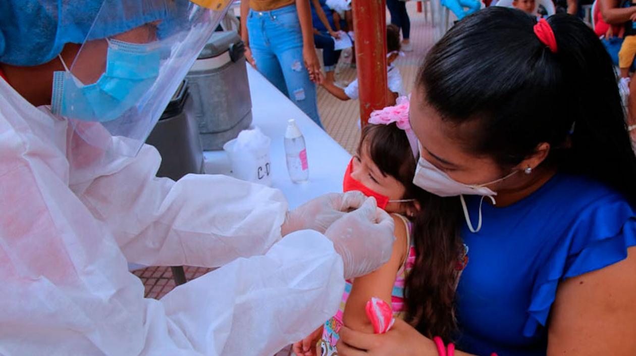 Los padres deben velar por que sus hijos reciban el esquema completo de vacunación.