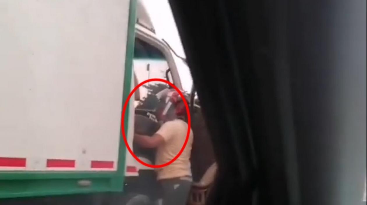 Momento del atraco en la Vía 40 con Murillo. 