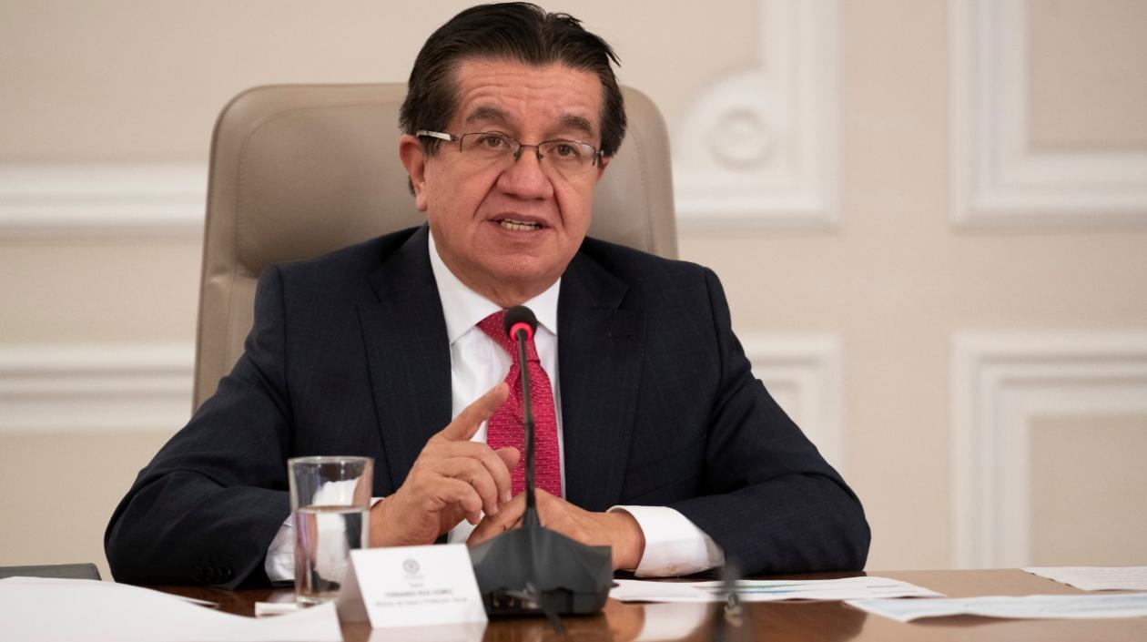 El Ministro de Salud, Fernando Ruiz.