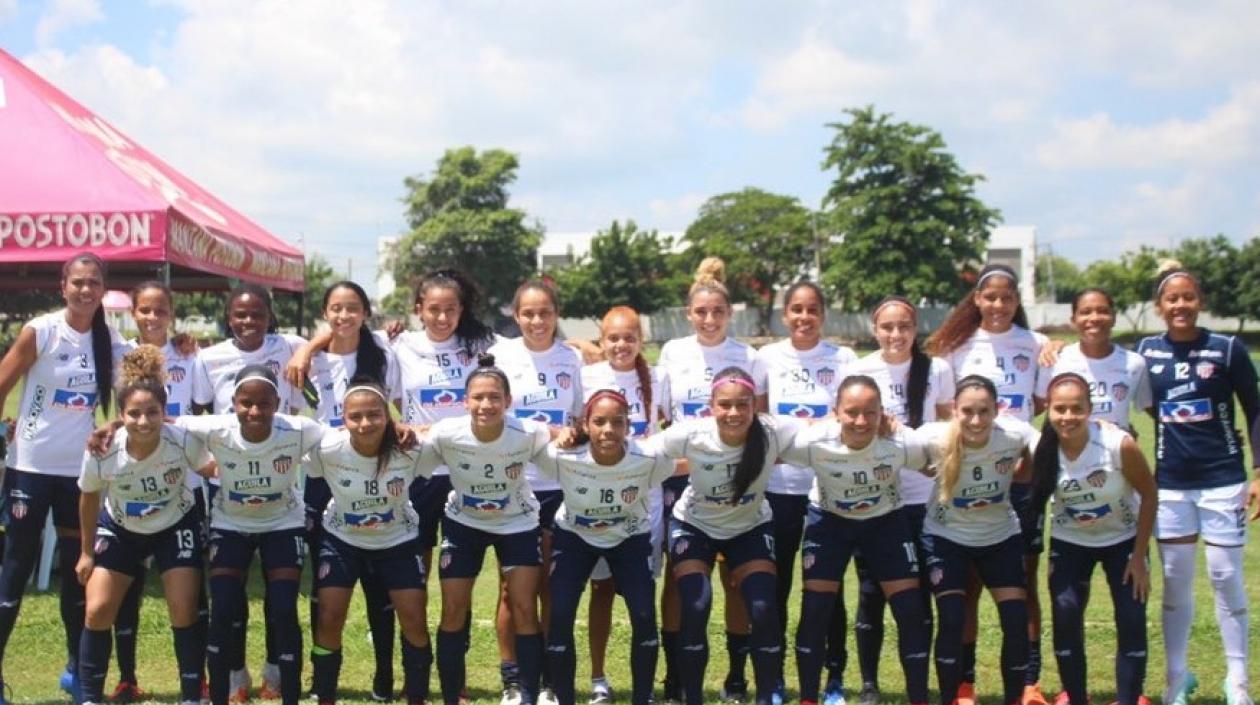 Jugadoras de las 'Tiburonas'.