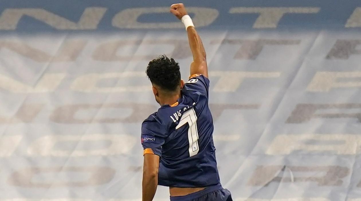 Luis Díaz celebra su golazo. 