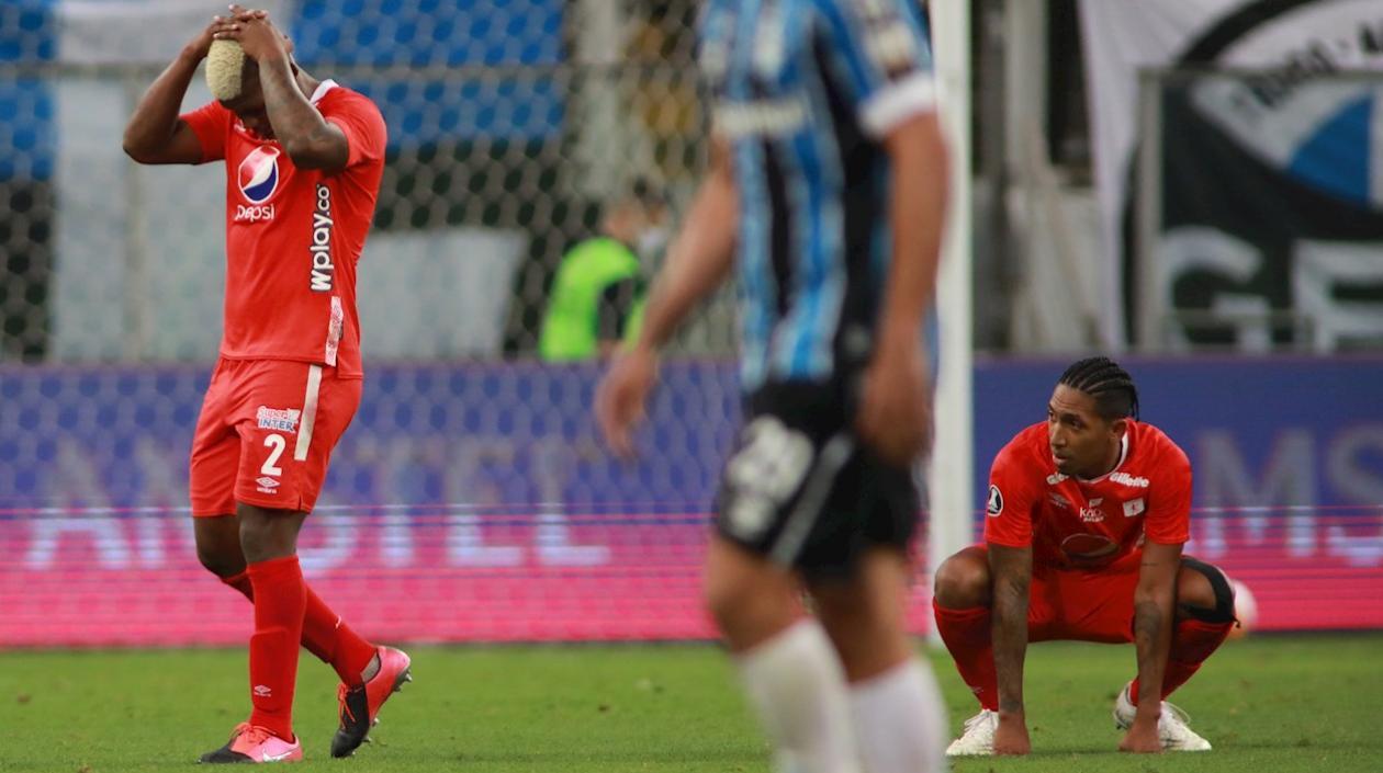 La tristeza de los jugadores del América de Cali.