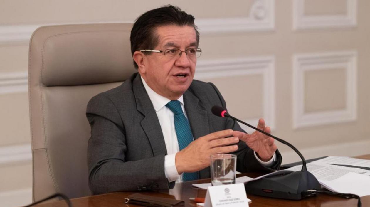 El Ministro de Salud, Fernando Ruiz.