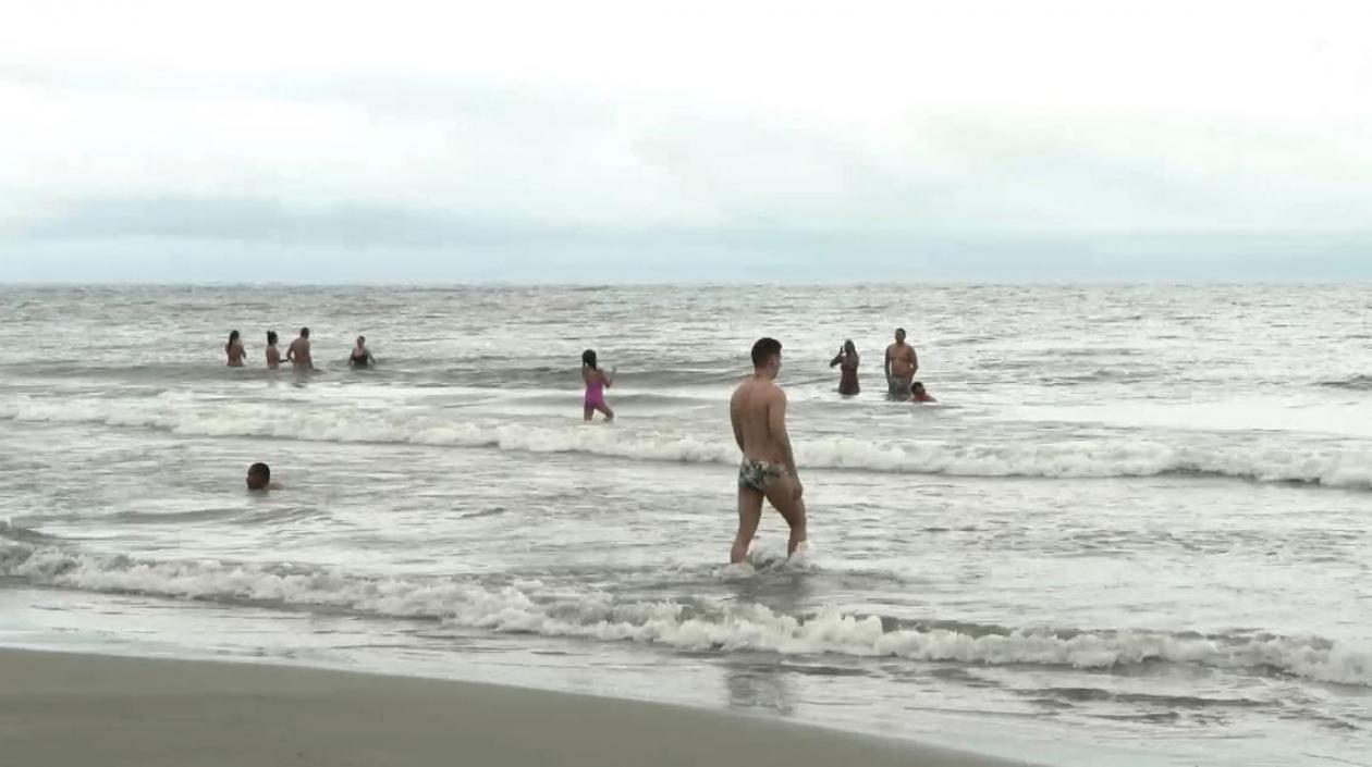 Las playas bioseguras cuentan con aforo controlado.