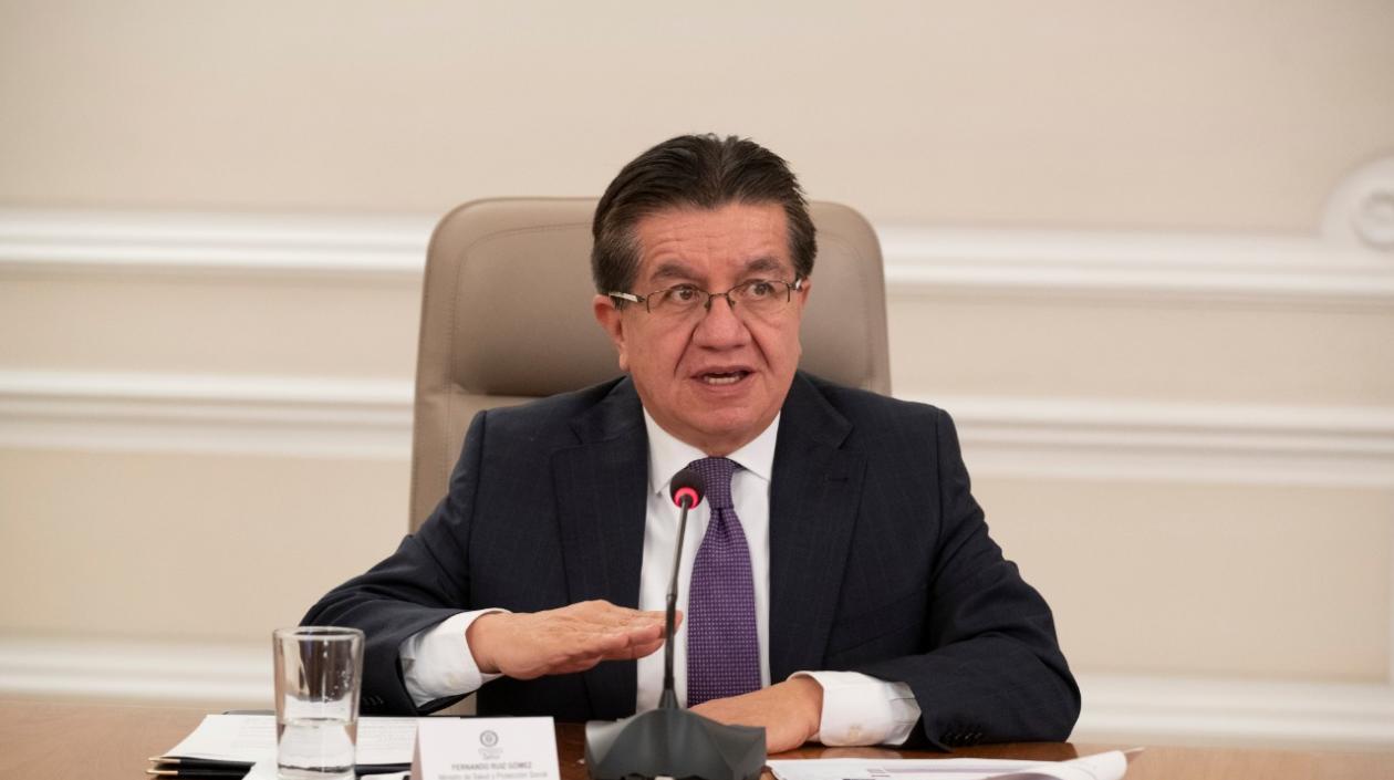 Ministro de Salud, Fernando Ruíz. 