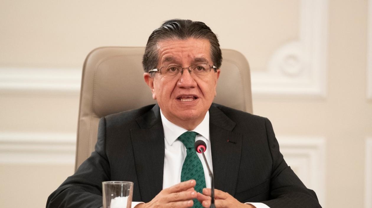 Fernando Ruiz, ministro de Salud.