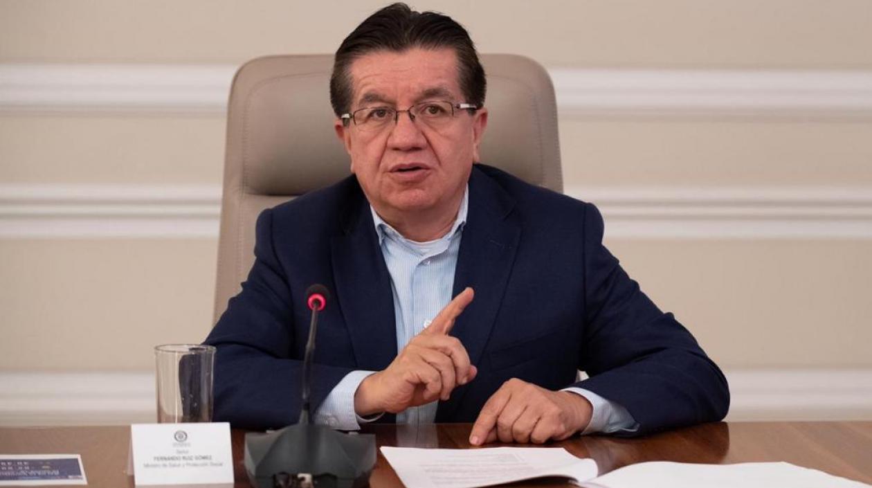 El Ministro de Salud, Fernando Ruiz.