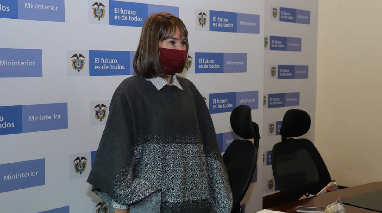 Alicia Arango, Ministra del Interior.