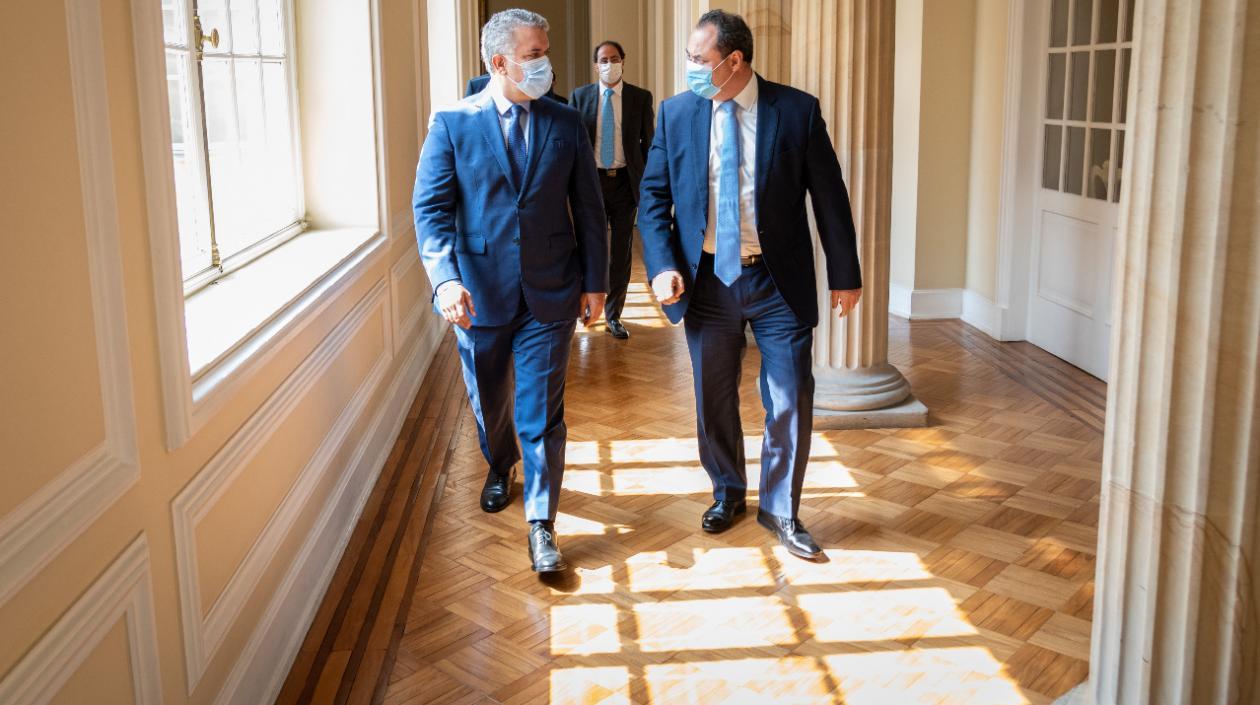Presidente de Colombia, Iván Duque, y presidente del  CAF, Luis Carranza.