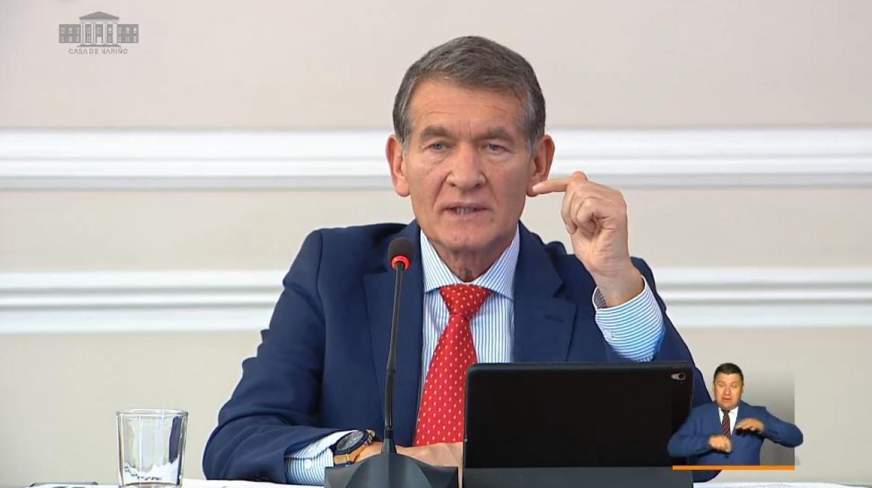 Angel Custodio Cabrera Báez, Ministro de Trabajo.