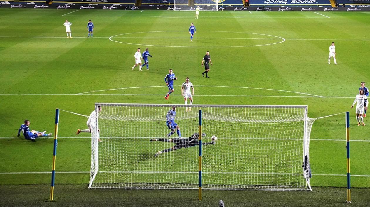 Acción de partido en la Premier League. 