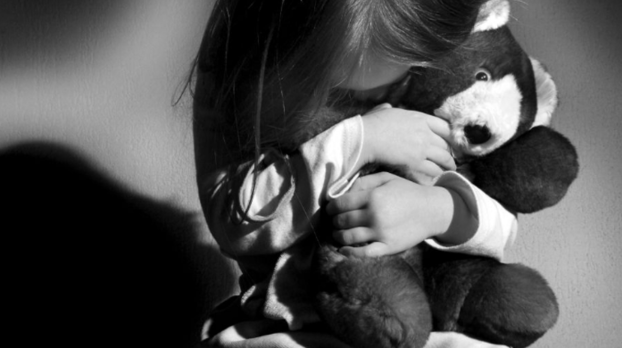 Ilustración de violencia sexual en niños.